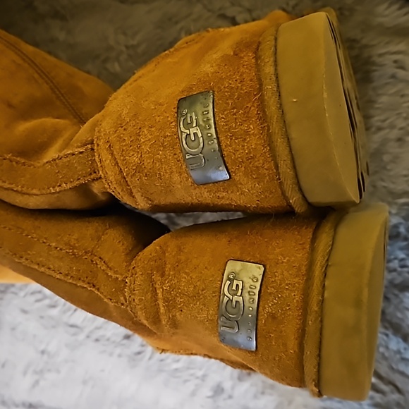 Uggs boots - Picture 4 of 6
